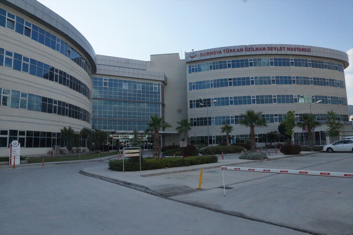 İzmir Bornova Türkan Özilhan Devlet Hastanesi Genel Cerrahi Doktorları