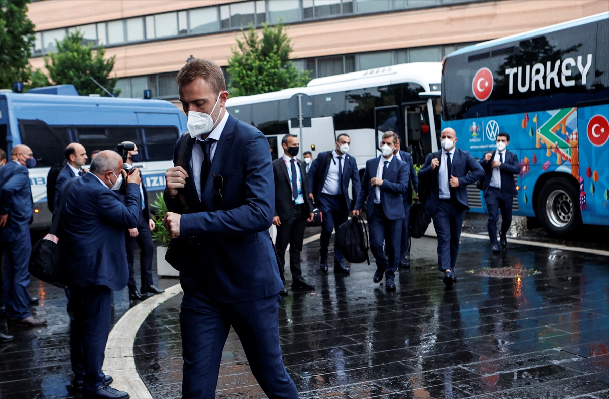 A Milli Futbol Takımı, İtalya'ya geldi