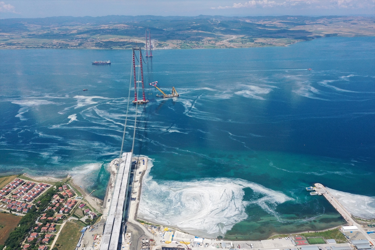 Çanakkale Boğazı'ndaki müsilaj yoğunluğu havadan görüntülendi