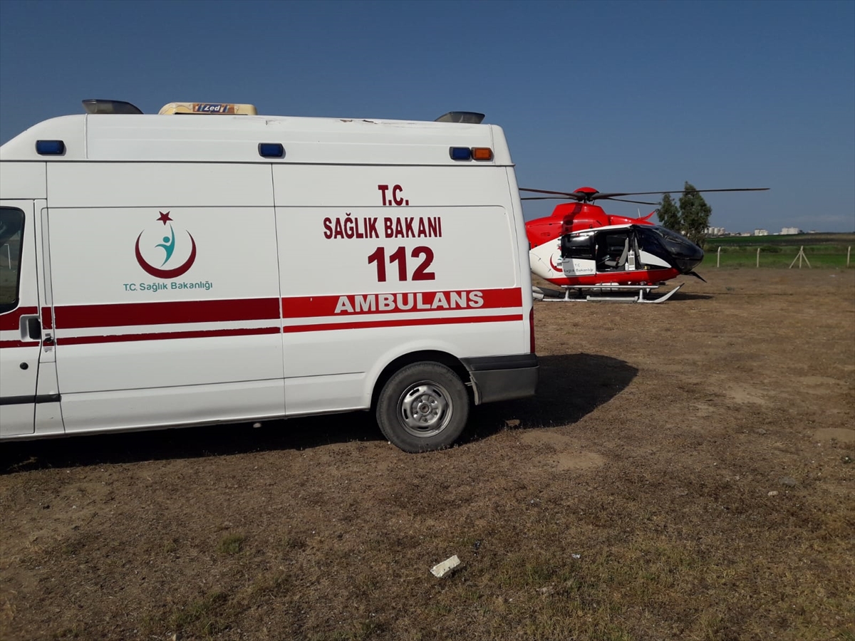 Adana'da ambulans helikopter denizde boğulma tehlikesi geçiren çocuk için havalandı