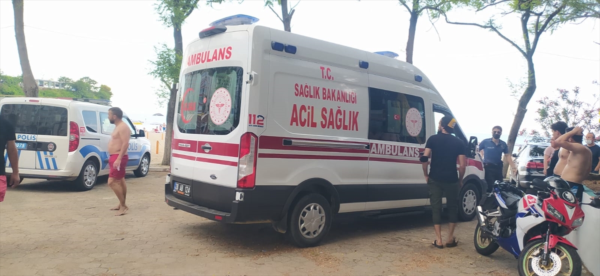 Giresun'da boğulma tehlikesi geçiren 2 kişi tedavi altına alındı