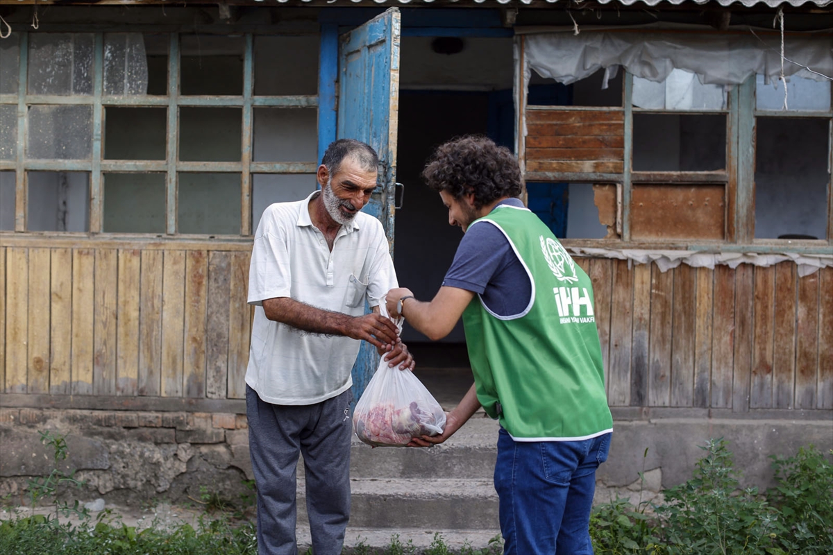 İHH'nin kurban yardımları, dünyada yaklaşık 2,5 milyon kişiye ulaştı