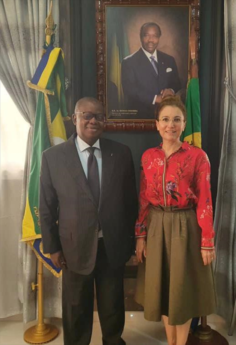 Librevil Büyükelçisi Kaygısız, Gabon Milli Savunma Bakanı Adamo ile görüştü