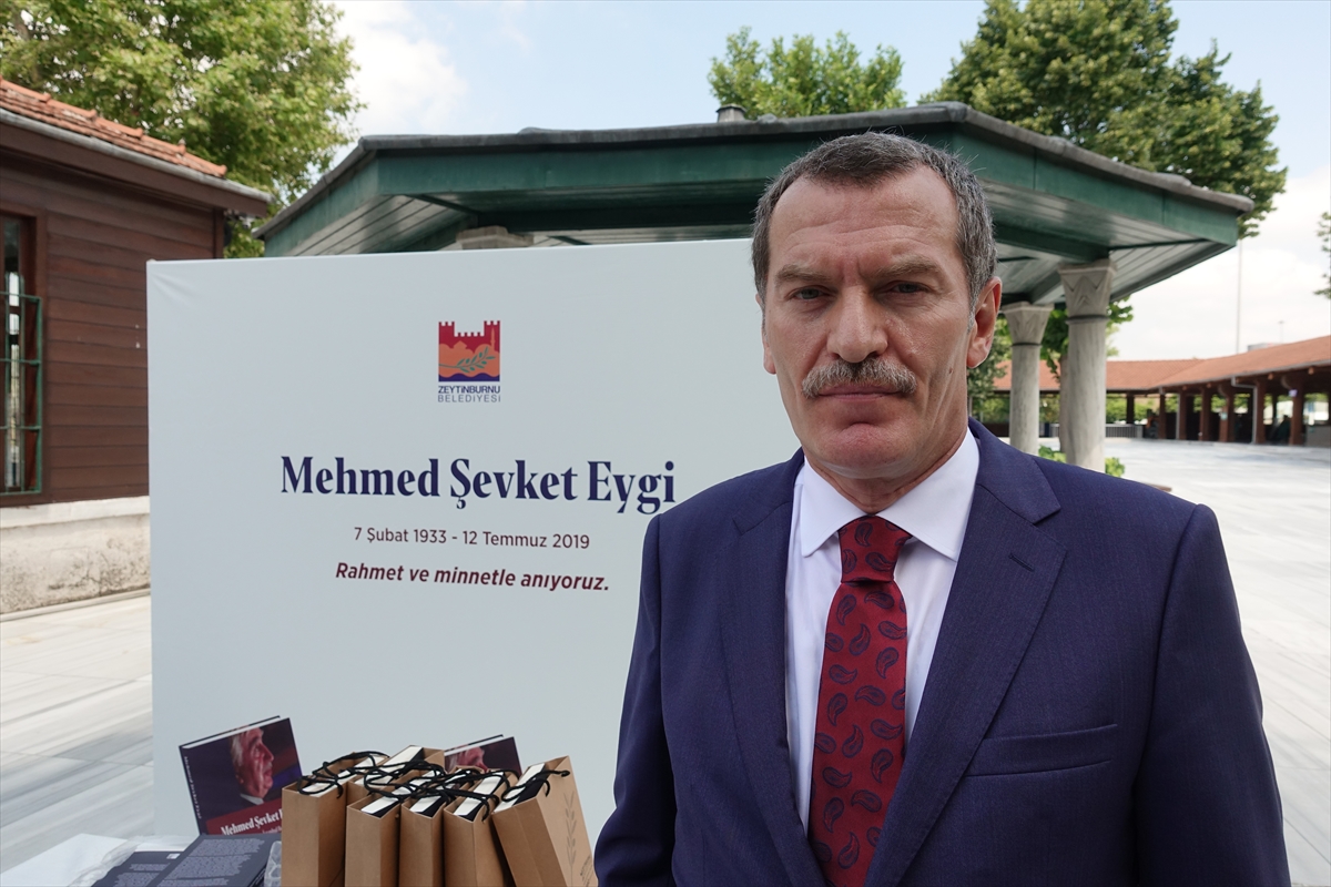 Mehmed Şevket Eygi, kabri başında anıldı