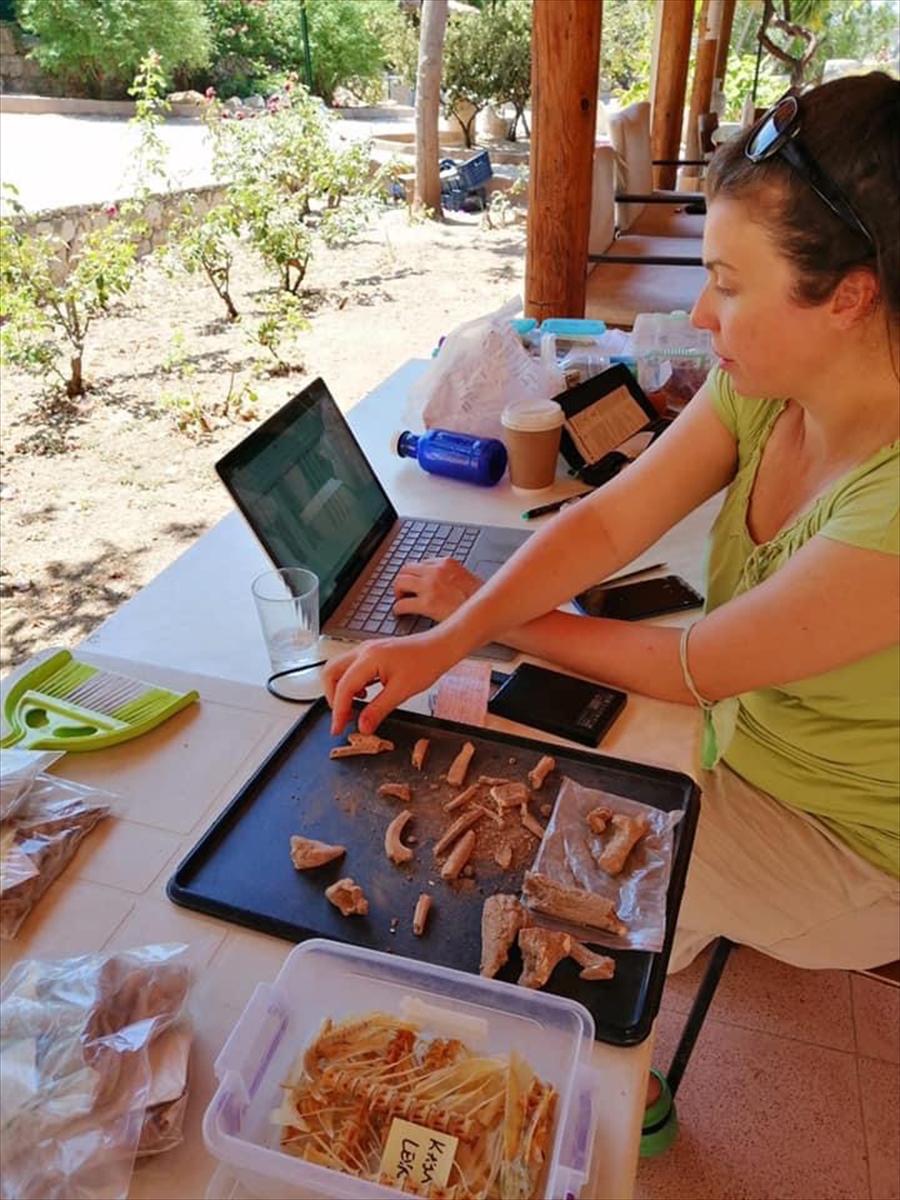 Patara'daki kazılarda 2 bin 300 yıl öncesine ait balık iskeletleri bulundu