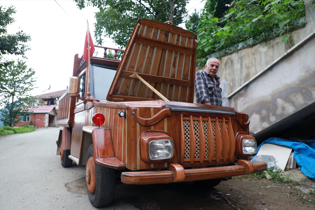 Rizeli marangozun ahşap kaplayarak kamyonete çevirdiği 1988 model otomobili ilgi görüyor