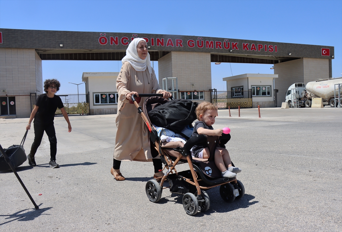 Suriyelilerin bayram dönüşleri başladı