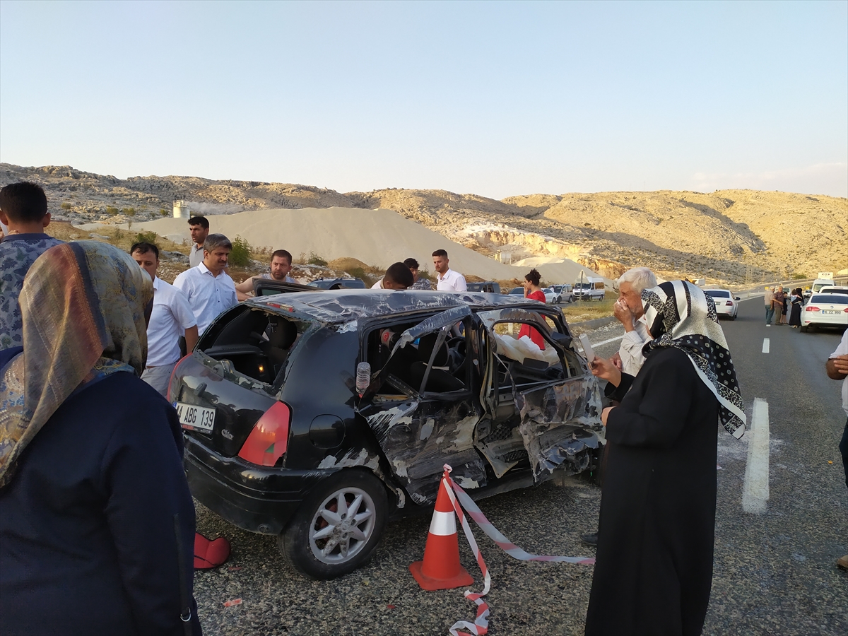 Adıyaman'da otomobiller çarpıştı: 7 yaralı