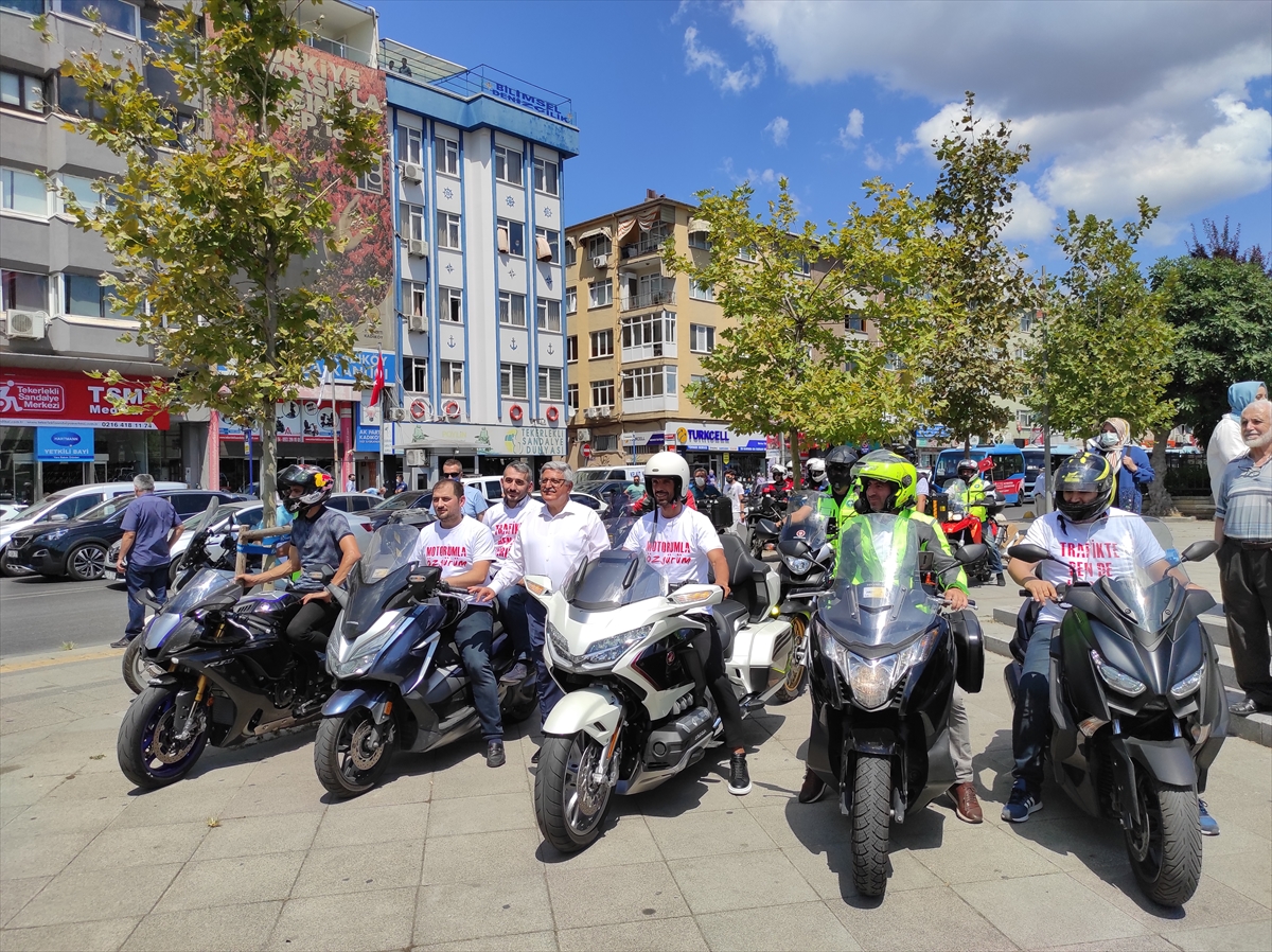 Kadıköy'de motosiklet sürücülerine farkındalık oluşturmak için etkinlik düzenlendi