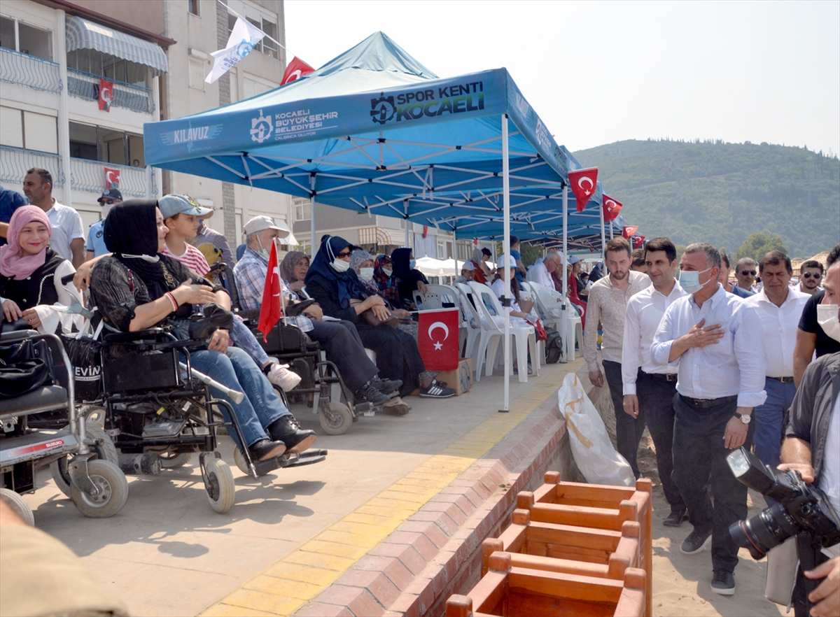 Kocaeli'de engelliler “Engelsiz Deniz Festivali”yle zafer coşkusu yaşadı