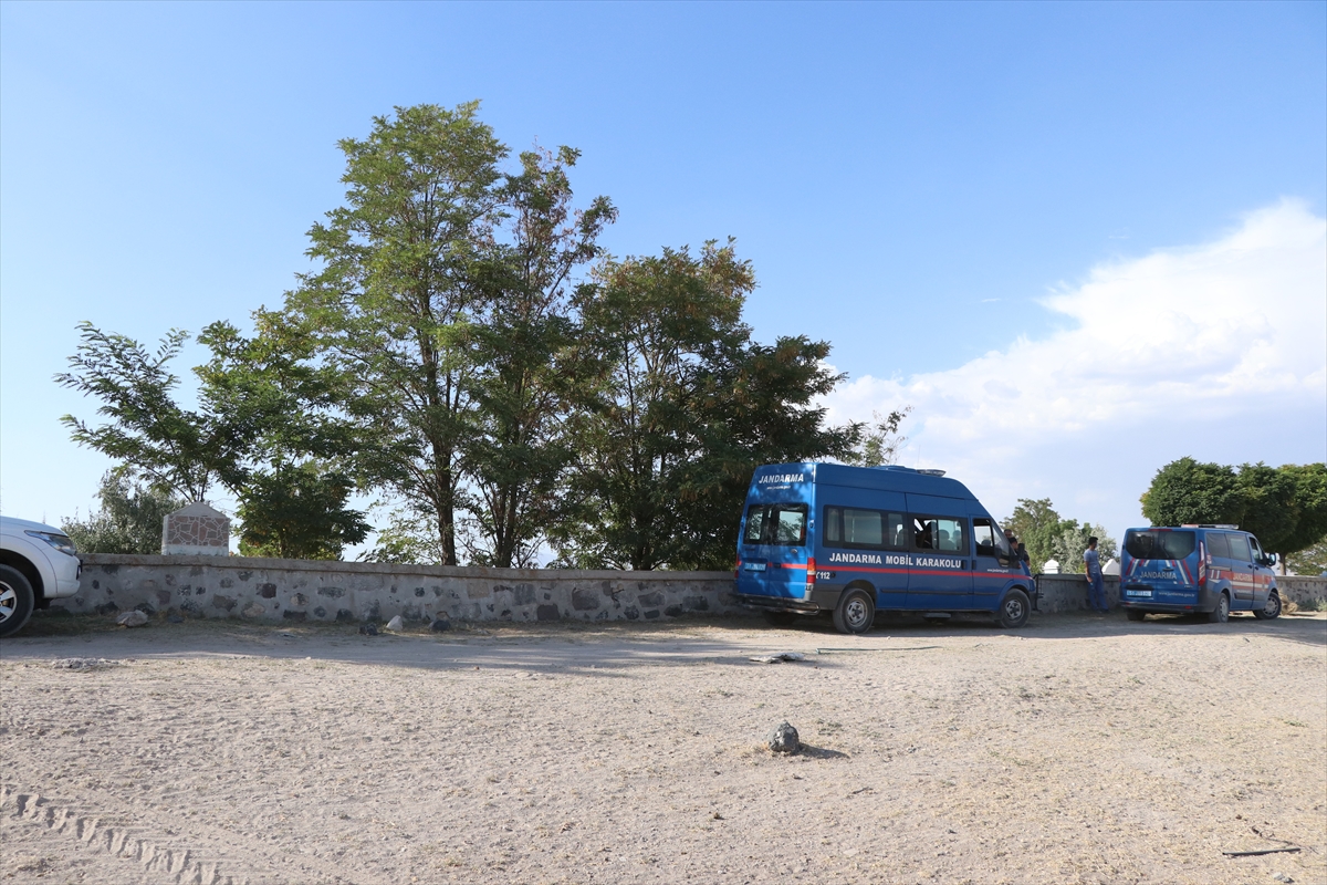 Niğde'de arazi anlaşmazlığı nedeniyle çıkan silahlı kavgada baba ile oğlu öldü