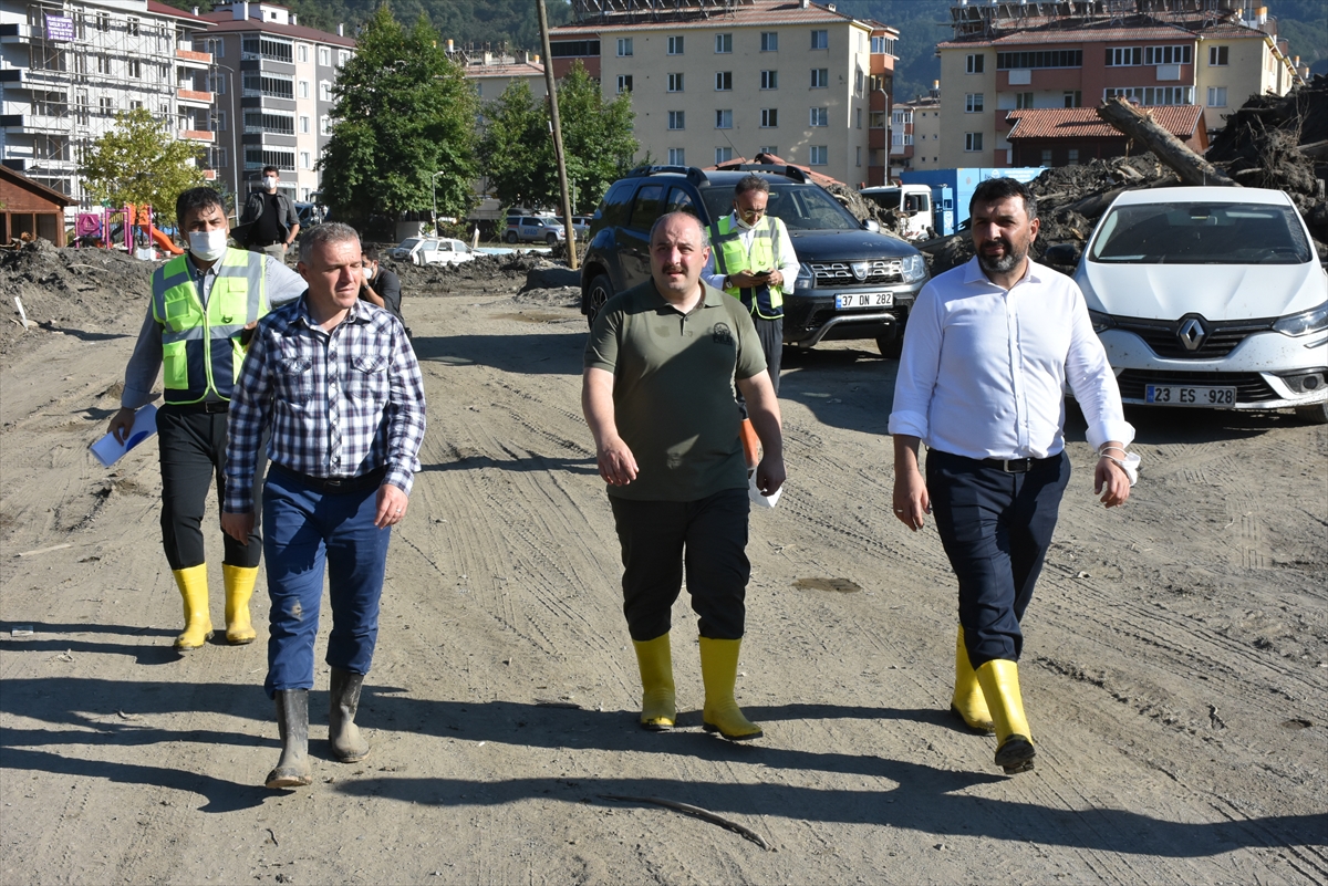 Sanayi ve Teknoloji Bakanı Varank, Bozkurt ve Abana'da incelemede bulundu