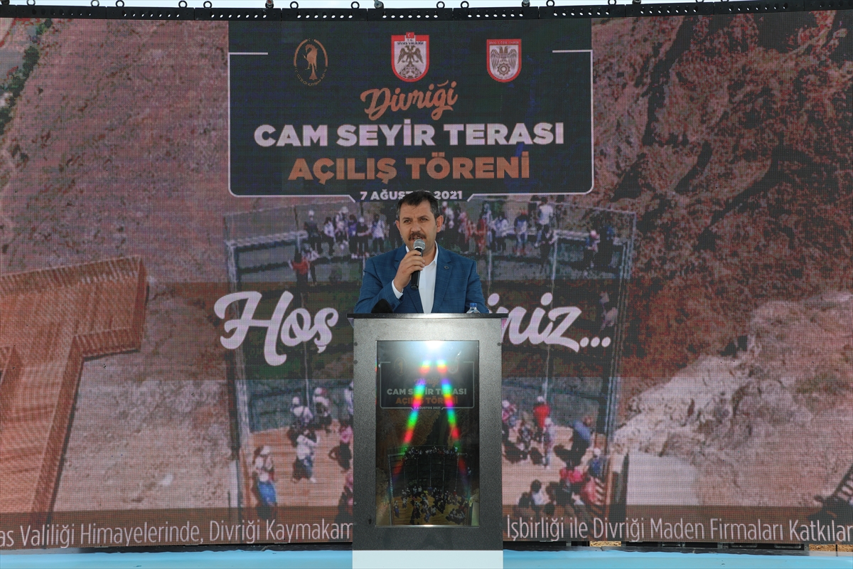 Sivas'ta adrenalin tutkunlarını ağırlayacak “cam seyir terası” ziyarete açıldı