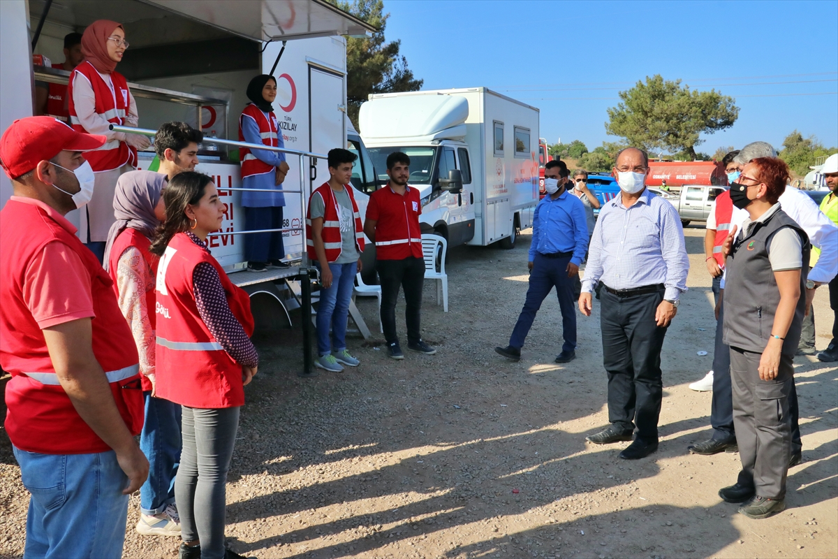 Tarım ve Orman Bakan Yardımcısı Işıkgece, Osmaniye'de Yangın Yönetim Merkezini ziyaret etti: