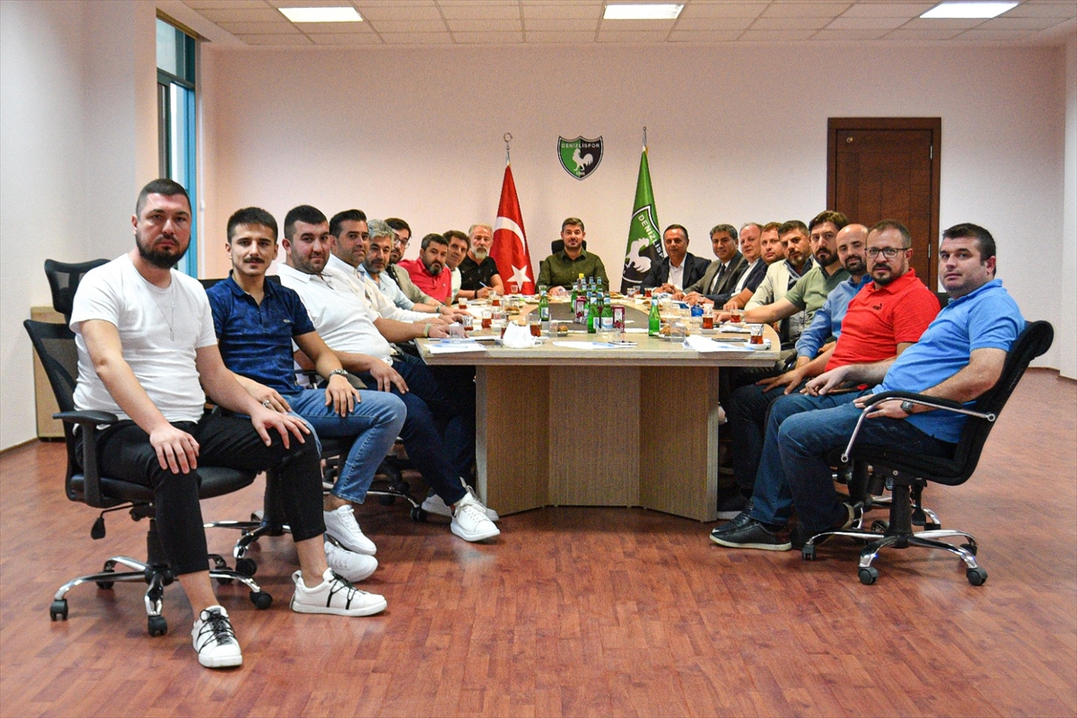 Denizlispor'da yönetim kurulu görev dağılımı yaptı