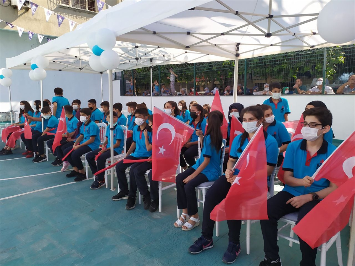 Diyarbakır'da hayırsever iş insanının yaptırdığı okulun açılışı gerçekleştirildi, İlköğretim Haftası kutlandı