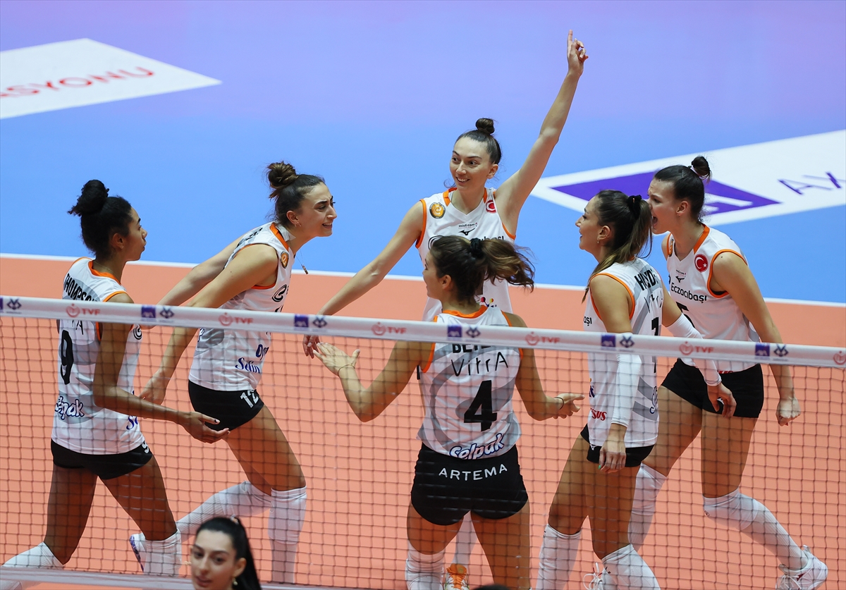 Voleybol: Kadınlar AXA Sigorta Kupa Voley