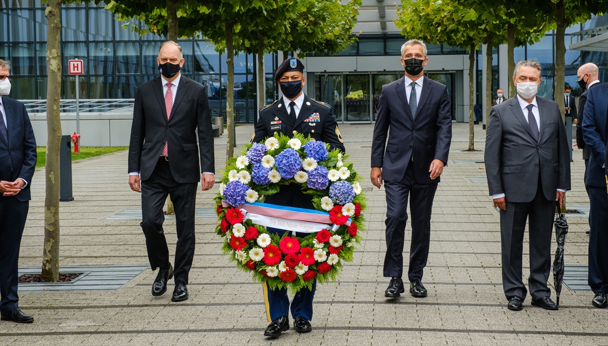 NATO'da 11 Eylül saldırılarının yıl dönümünde anma töreni düzenlendi