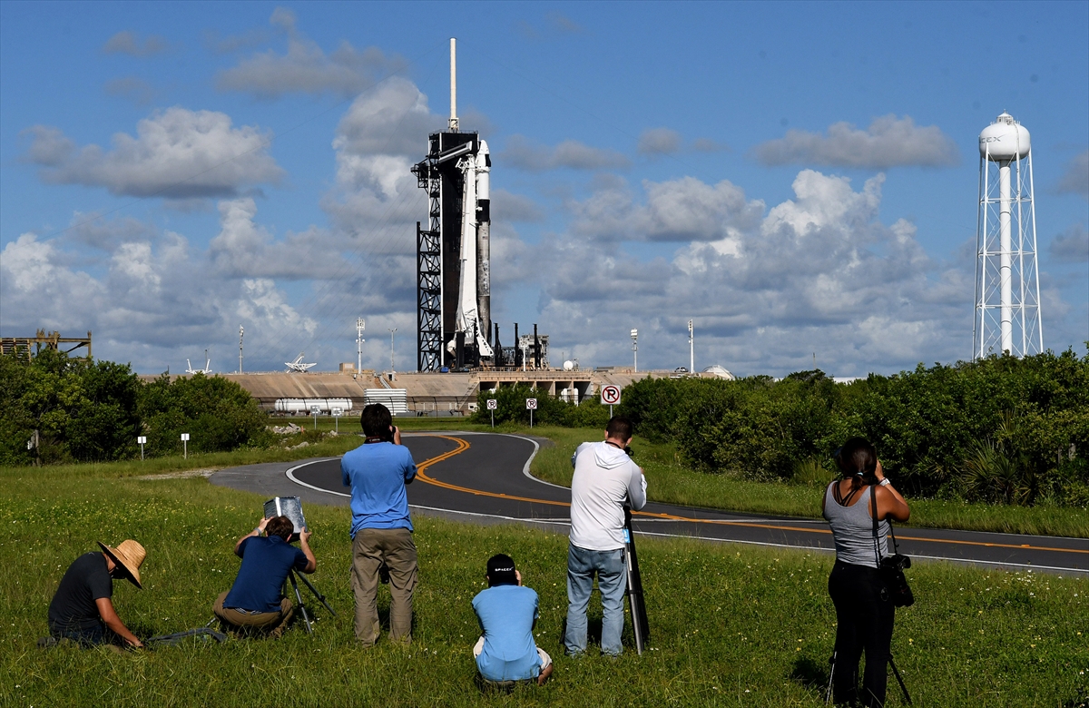 SpaceX roketi 4 özel yolcuyu dünyanın çevresinde 3 gün gezdirecek