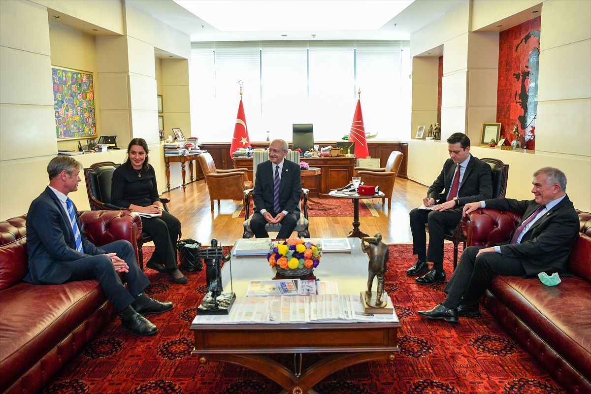 CHP Genel Başkanı Kılıçdaroğlu, İsviçre'nin Ankara Büyükelçisi Ruch'u kabul etti