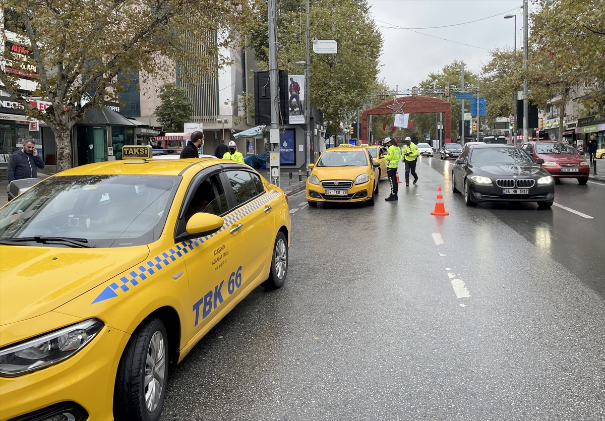 İstanbul'da taksi denetimleri sürüyor