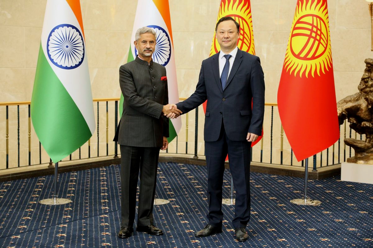 Kırgızistan Dışişleri Bakanı Kazakbayev, Hint mevkidaşı Jaishankar ile görüştü