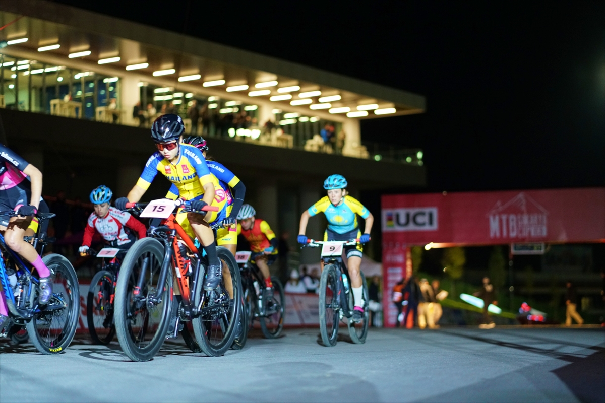 Uluslararası Sakarya MTB Cup Gece Yarışları yapıldı