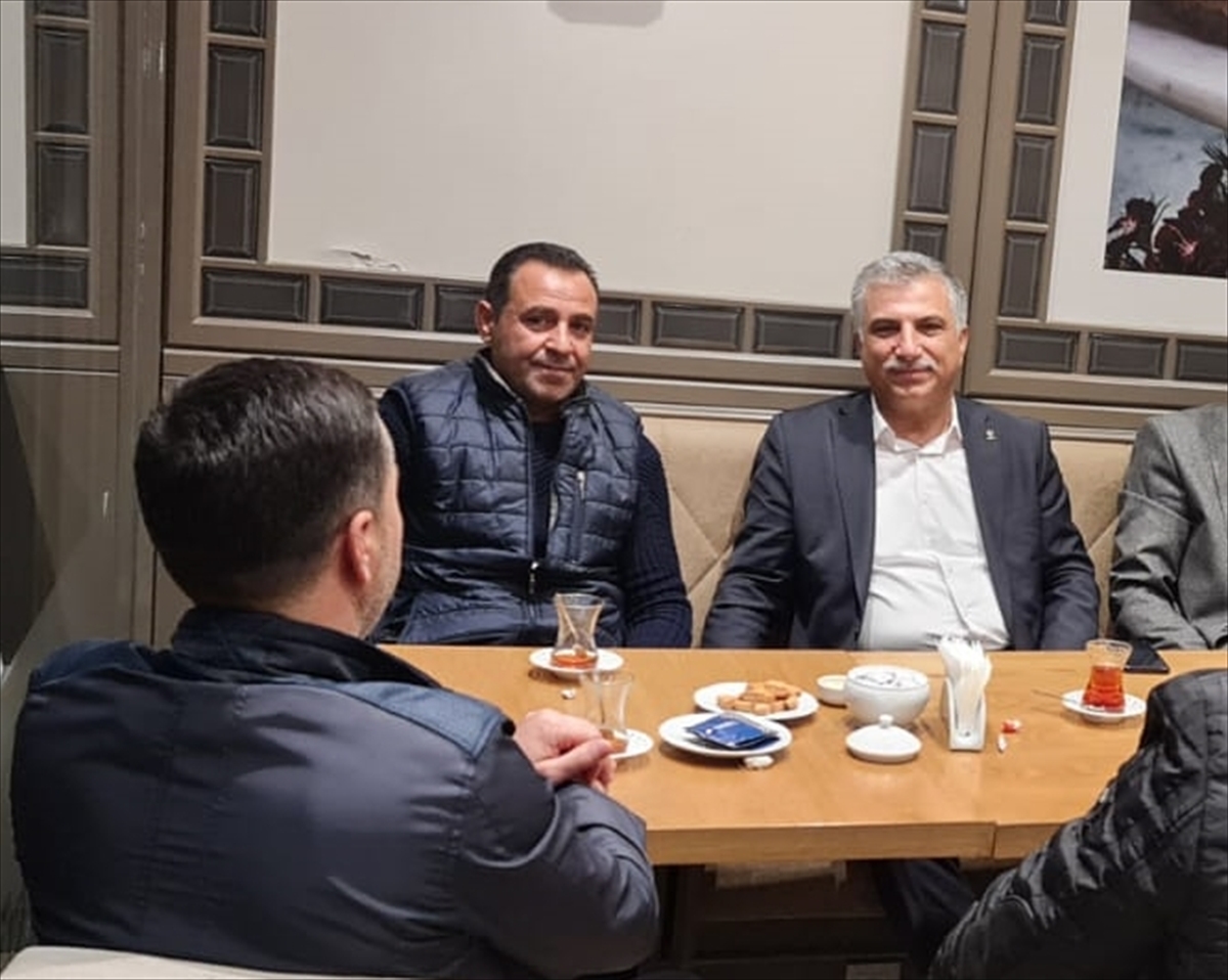 AK Parti'li Sağlar, İYİ Partili Türkkan'ın küfrettiği şehit ağabeyi Tahir Gümren ile buluştu