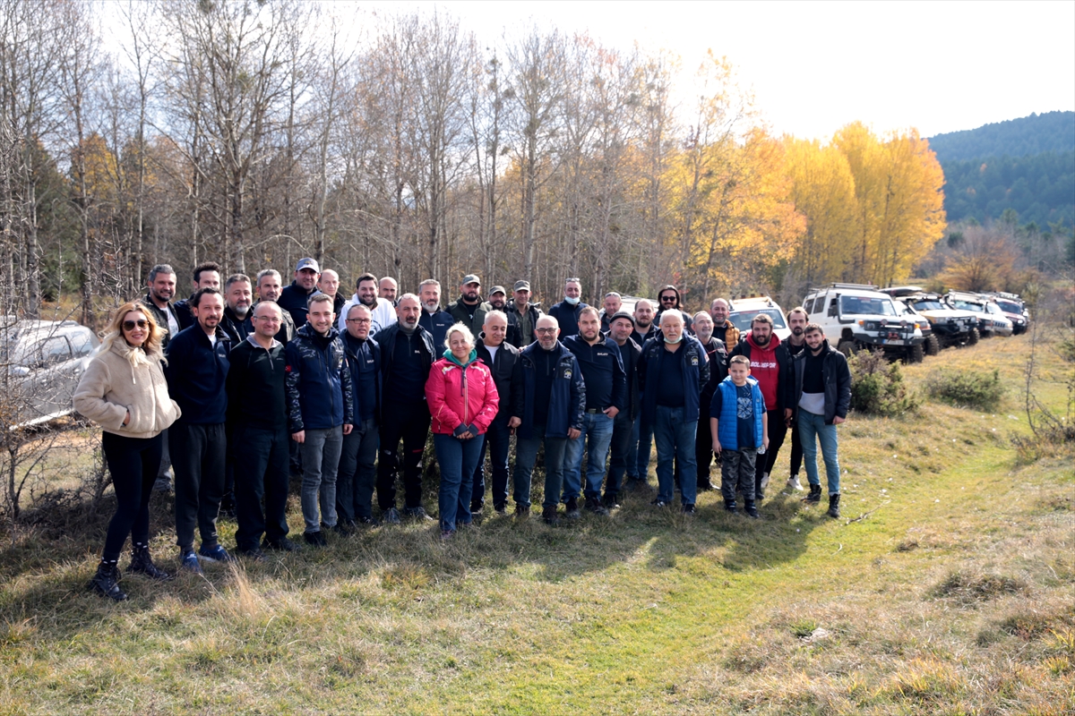 Bolu'da gazeteciler off-road gezisiyle adrenalin heyecanı yaşadı