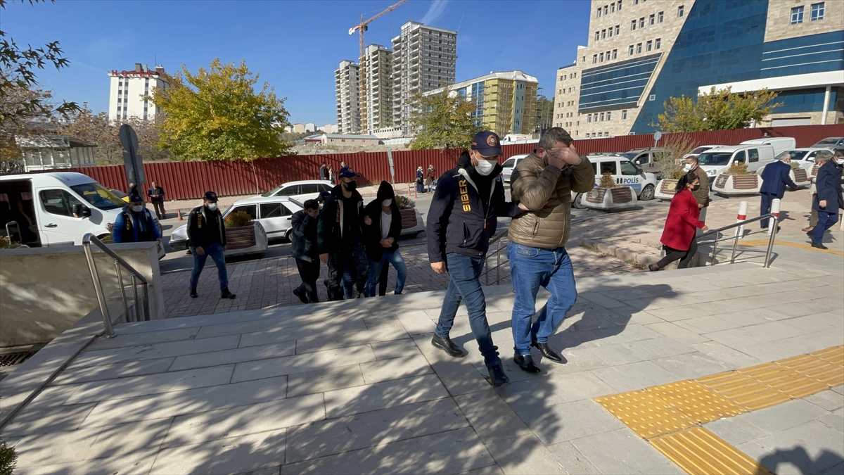 Elazığ merkezli operasyonda ATM dolandırıcılığı iddiasıyla 5 şüpheli yakalandı