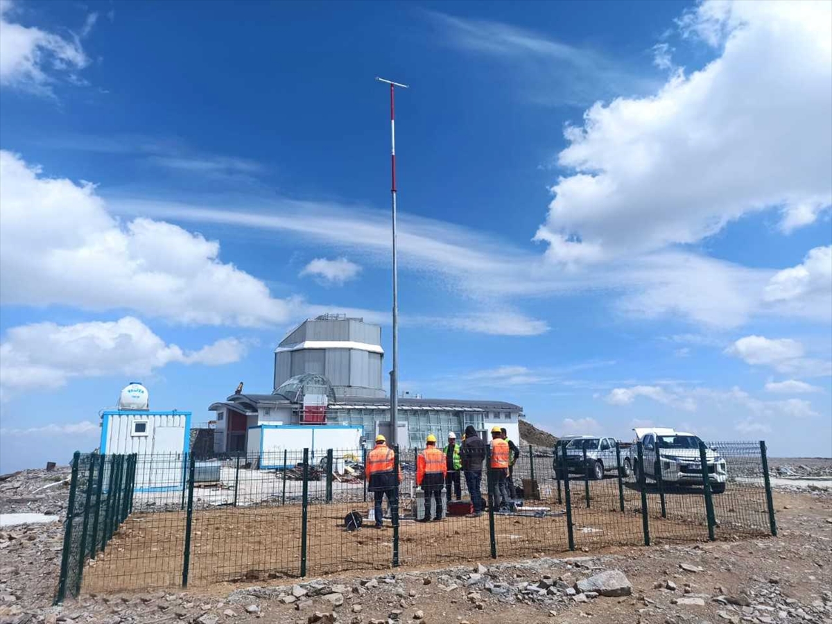 Erzurum'da 3 bin 148 metre rakıma Otomatik Meteoroloji  Gözlem İstasyonu kuruldu