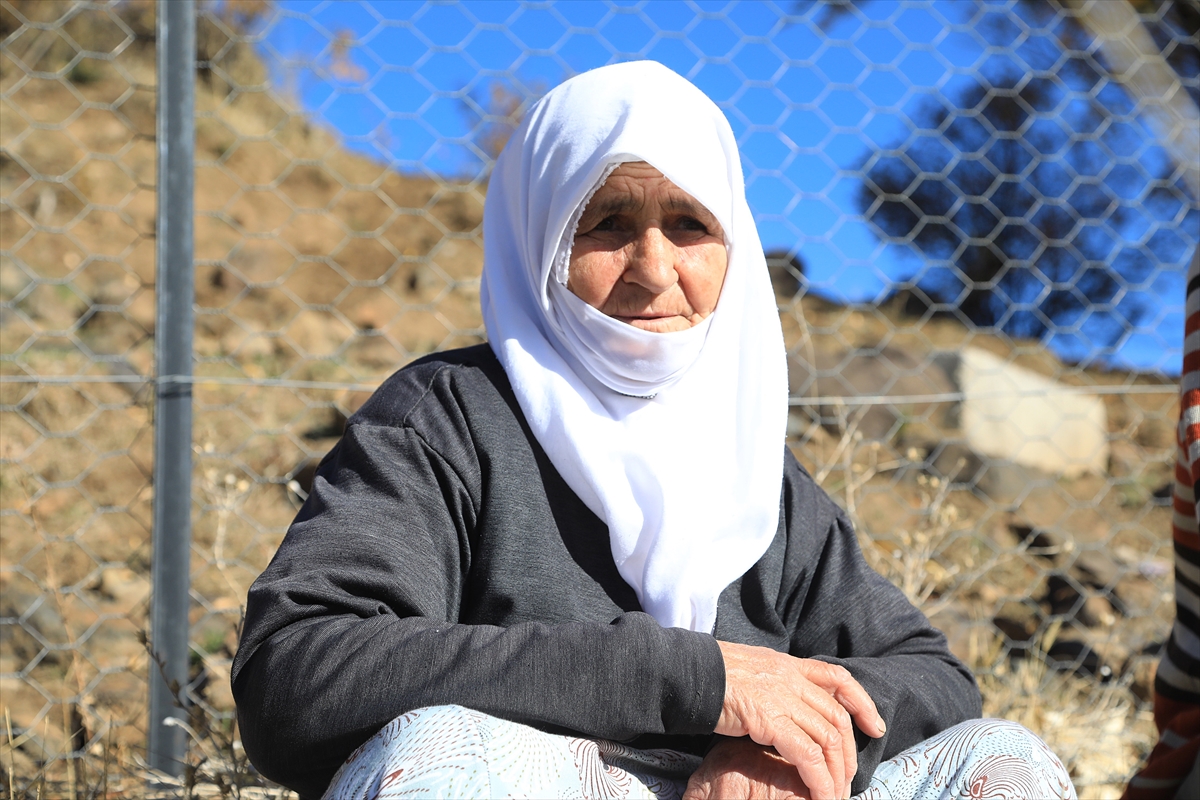 İYİ Partili Türkkan'ın oğluna küfrettiği şehit annesi, yaşadığı üzüntüyü anlattı
