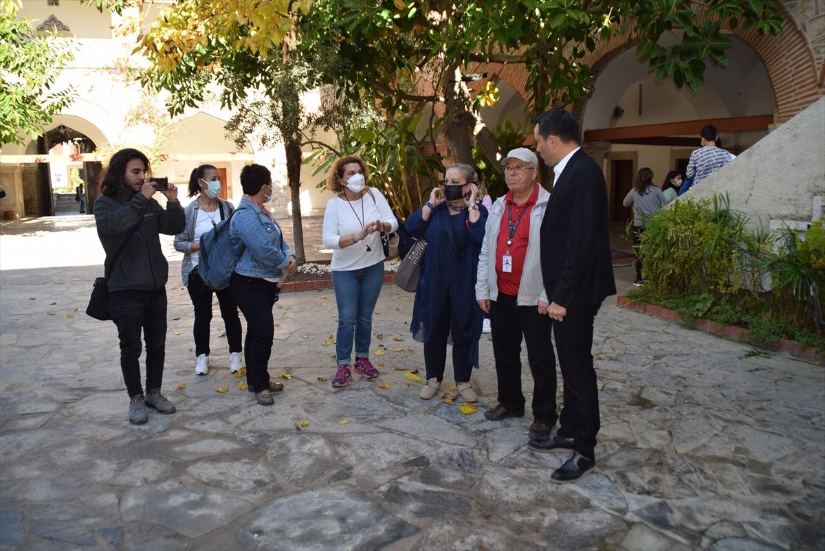 Kuşadası Güvercinada Kalesi ve Şehir Surları Çalıştayı başladı