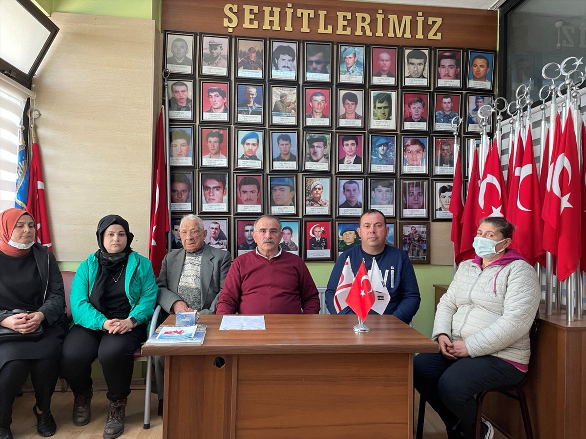 Sinop'ta şehit yakınları ve gazilerden İYİ Partili Türkkan'a tepki