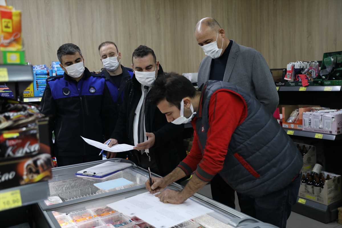 Adana'da marketlerde fiyat ve etiket denetimi yapıldı