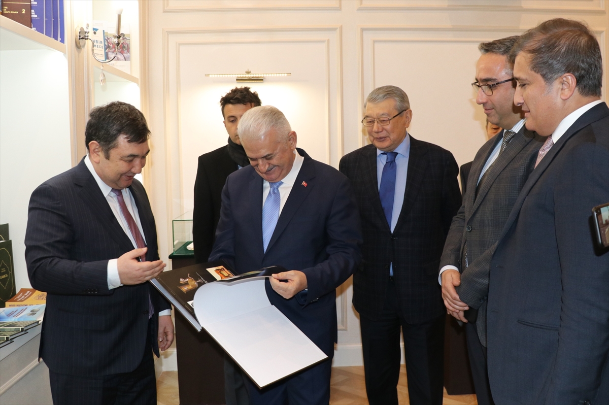 AK Parti Genel Başkanvekili Yıldırım, Uluslararası Türk Akademisi’ni ziyaret etti