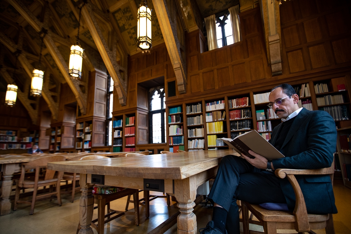 Cumhurbaşkanlığı Sözcüsü Kalın, Chicago Üniversitesi Oriental Enstitüsünü ziyaret etti