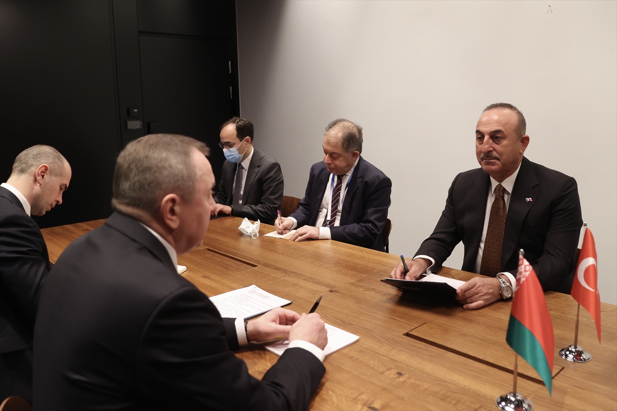 Dışişleri Bakanı Çavuşoğlu, AB Yüksek Temsilcisi Borrell ve Belaruslu mevkidaşı Makei ile görüştü