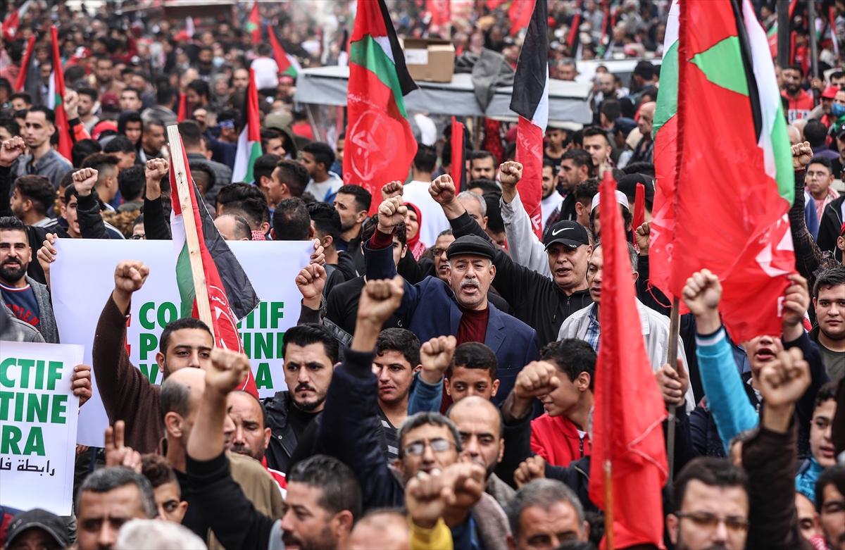 Filistin Halk Kurtuluş Cephesi'nin 54. kuruluş yıl dönümü Gazze'de kutlandı