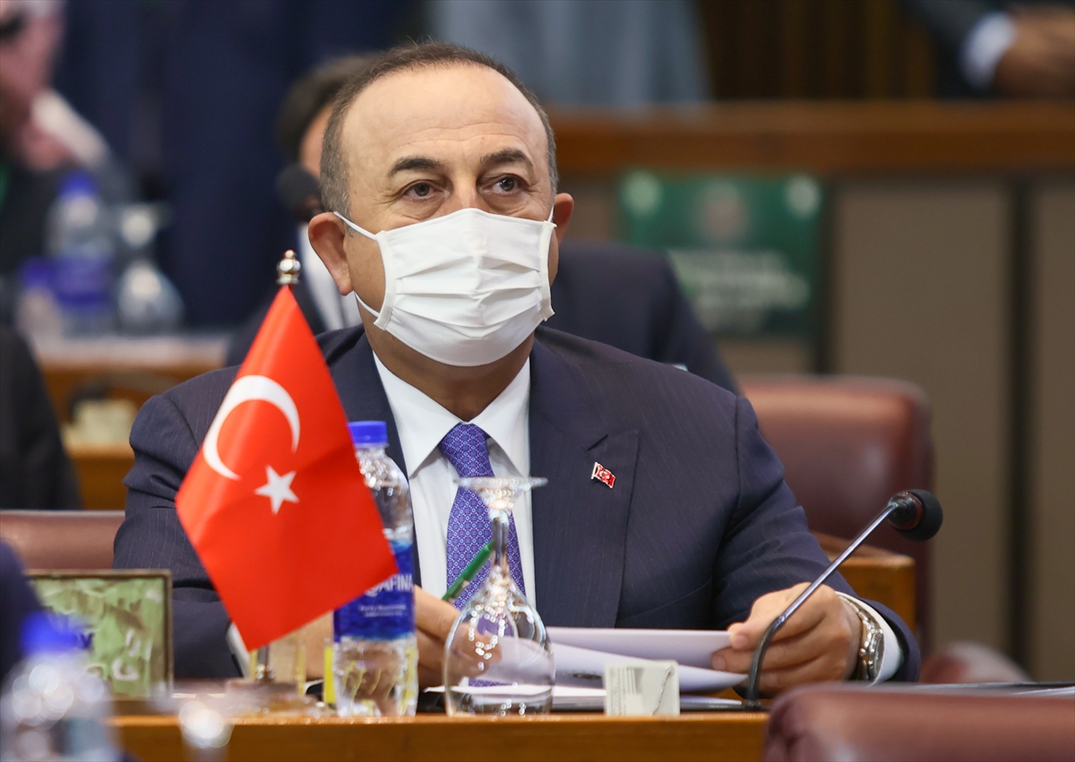 Dışişleri Bakanı Çavuşoğlu, İslamabad'da Afganistan için toplanan İİT'de konuştu: