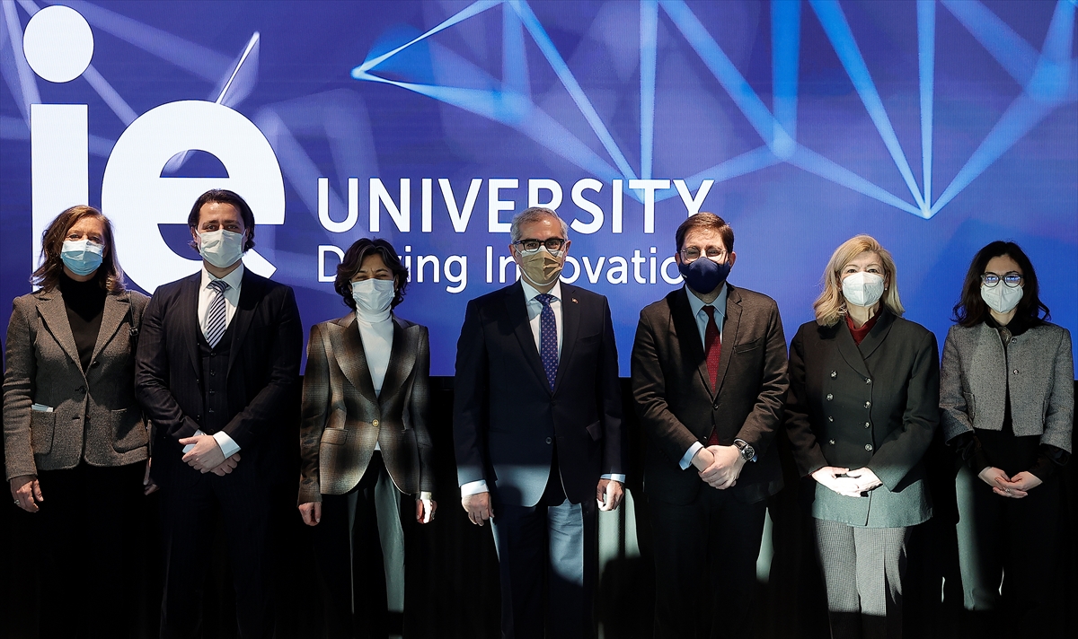 Antalya Diplomasi Forumu ile Instuto Empresa Üniversitesi iş birliğini artırıyor