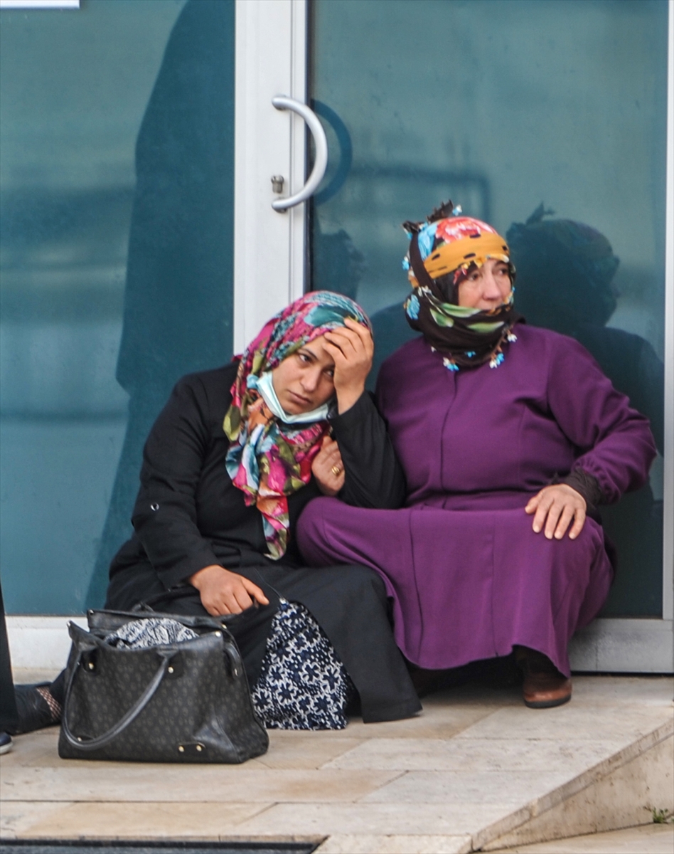 Antalya'da denize düşen kadın hayatını kaybetti