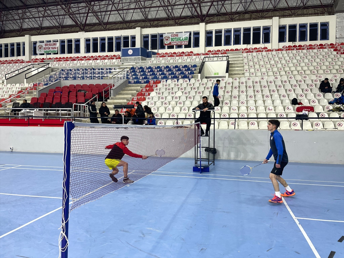 Badminton Bölge Gençler Grup Müsabakaları, Şırnak'ta başladı