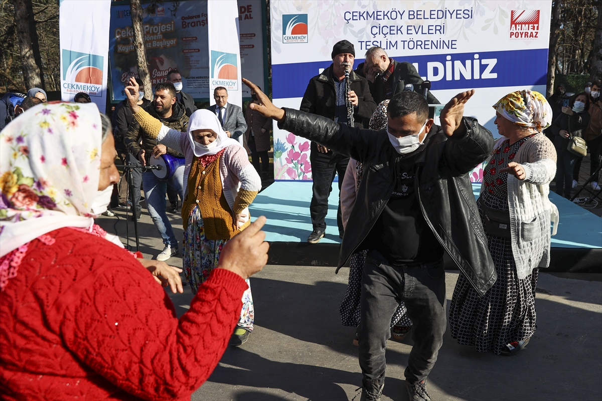 Çekmeköy'de belediye tarafından tasarlanan “çiçek evlerinin” teslimi başladı