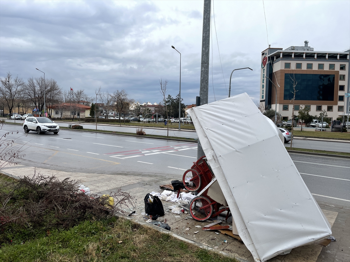 Denizli’de otomobilin çarptığı simitçi hayatını kaybetti