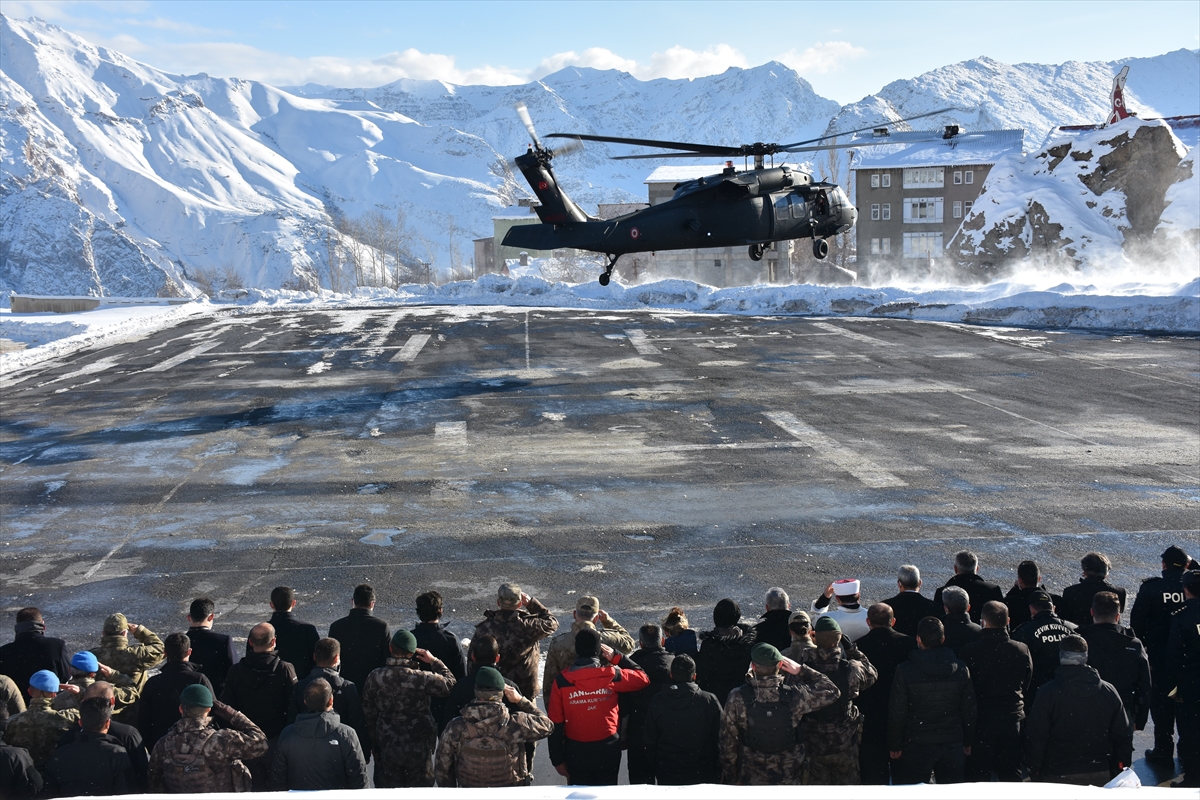 Hakkari'de şehit olan asker için tören düzenlendi