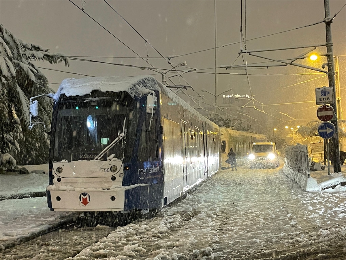 Kabataş-Bağcılar Tramvayında seferler durduruldu