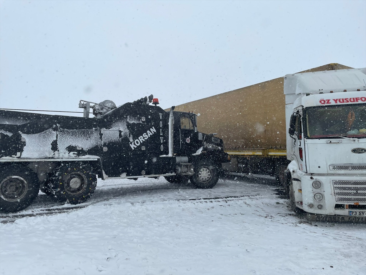 GÜNCELLEME – Mardin'de zincirleme trafik kazasında 3 kişi öldü, 12 kişi yaralandı