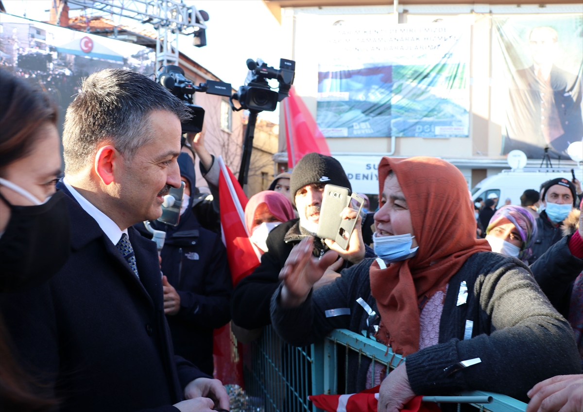 Bakan Pakdemirli'den HDP'li Güzel'e fotoğraf tepkisi: