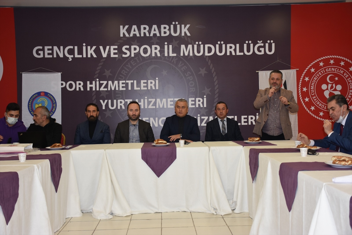 Türkiye İşitme Engelliler Kadınlar ve Erkekler Voleybol Şampiyonası yarın Karabük'te başlayacak